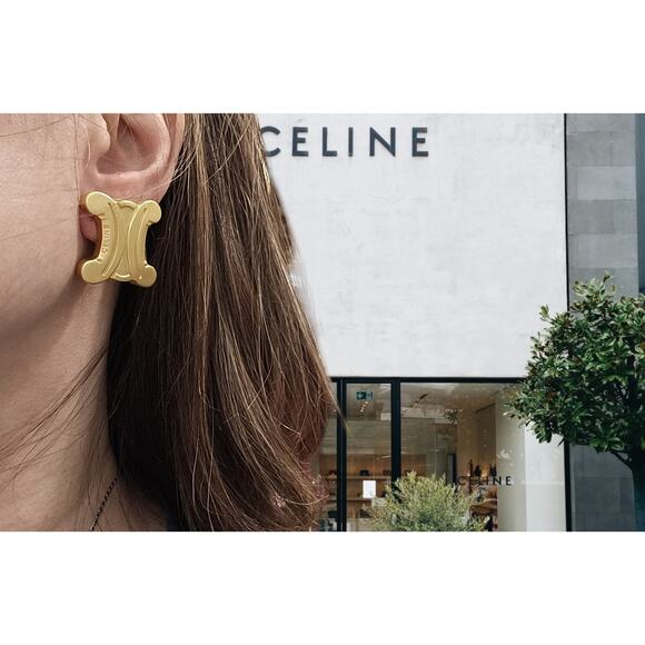 Vintage Celine Triomphe Clip-On Earrings - Picture 3 of 6